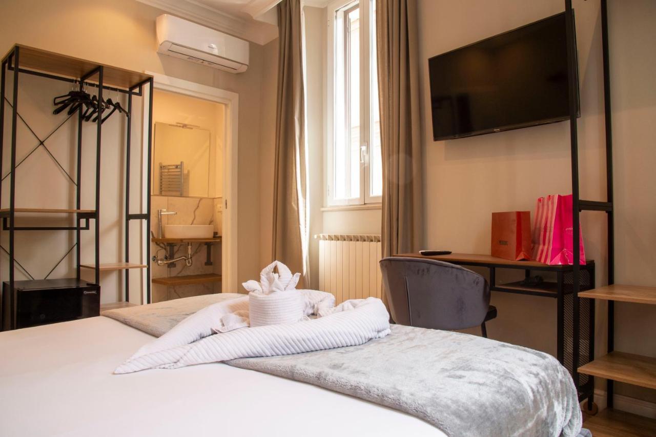 Ad Suites Tritone Rome Bagian luar foto