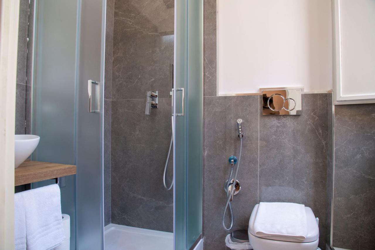 Ad Suites Tritone Rome Bagian luar foto