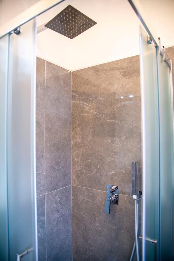 Ad Suites Tritone Rome Bagian luar foto