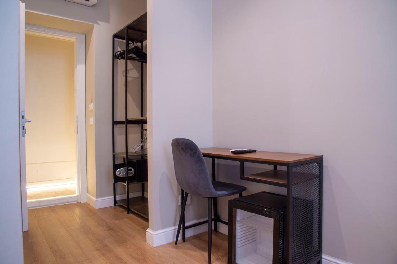 Ad Suites Tritone Rome Bagian luar foto