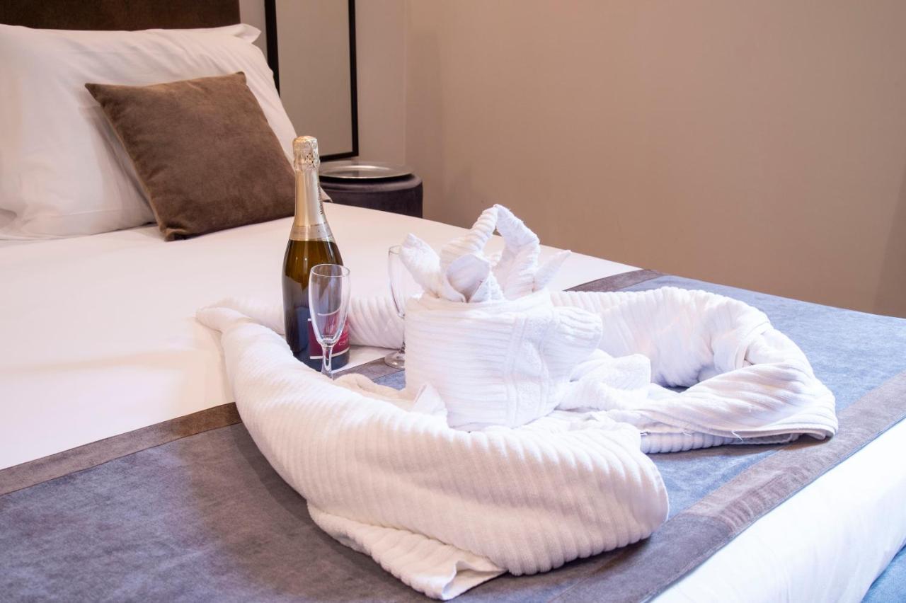 Ad Suites Tritone Rome Bagian luar foto