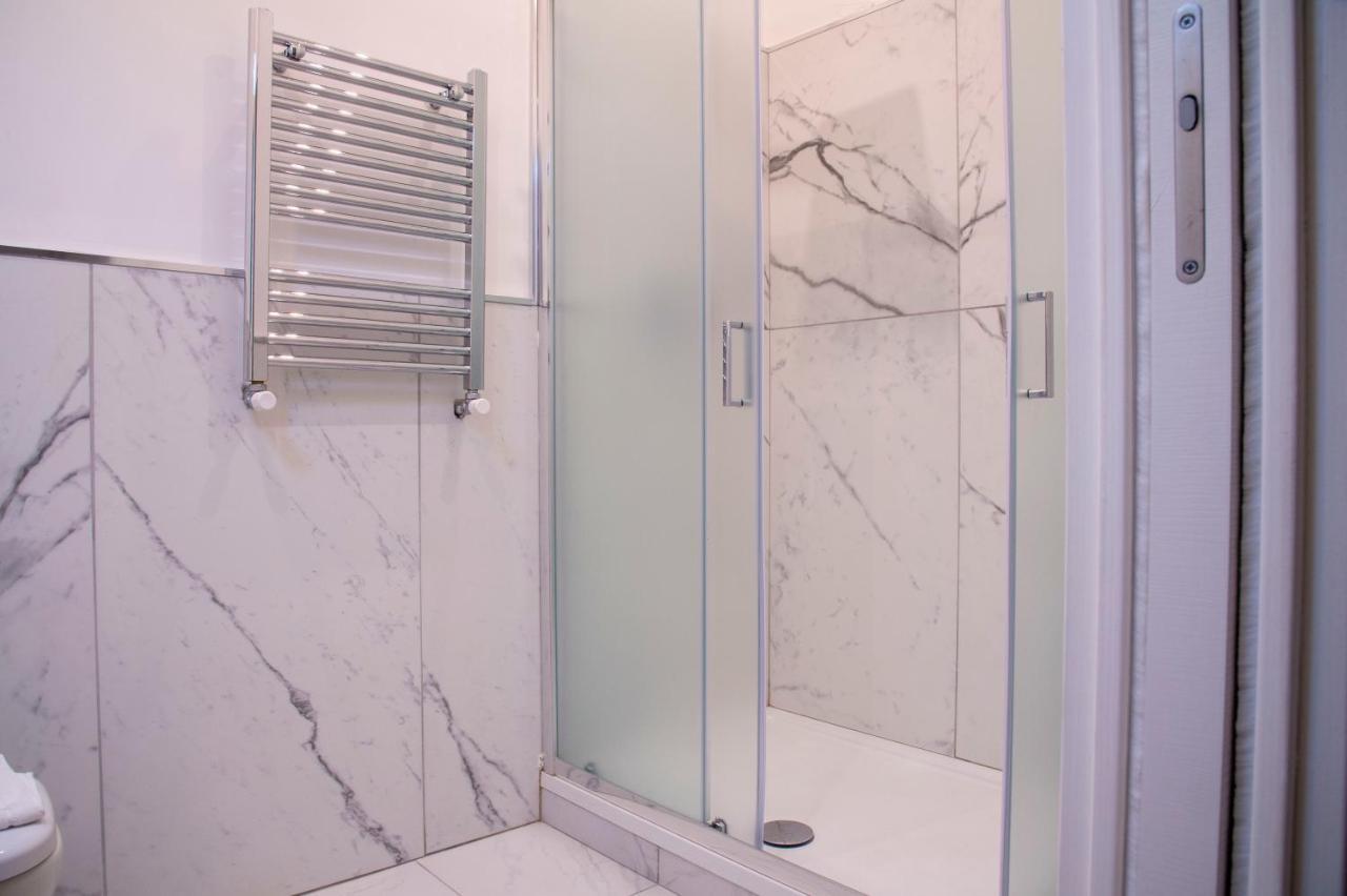 Ad Suites Tritone Rome Bagian luar foto