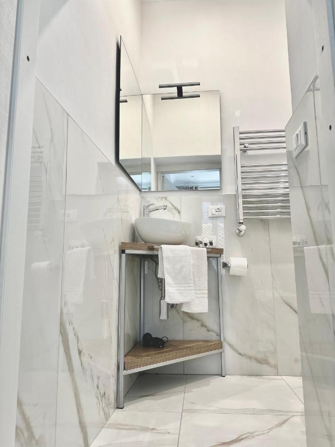 Ad Suites Tritone Rome Bagian luar foto